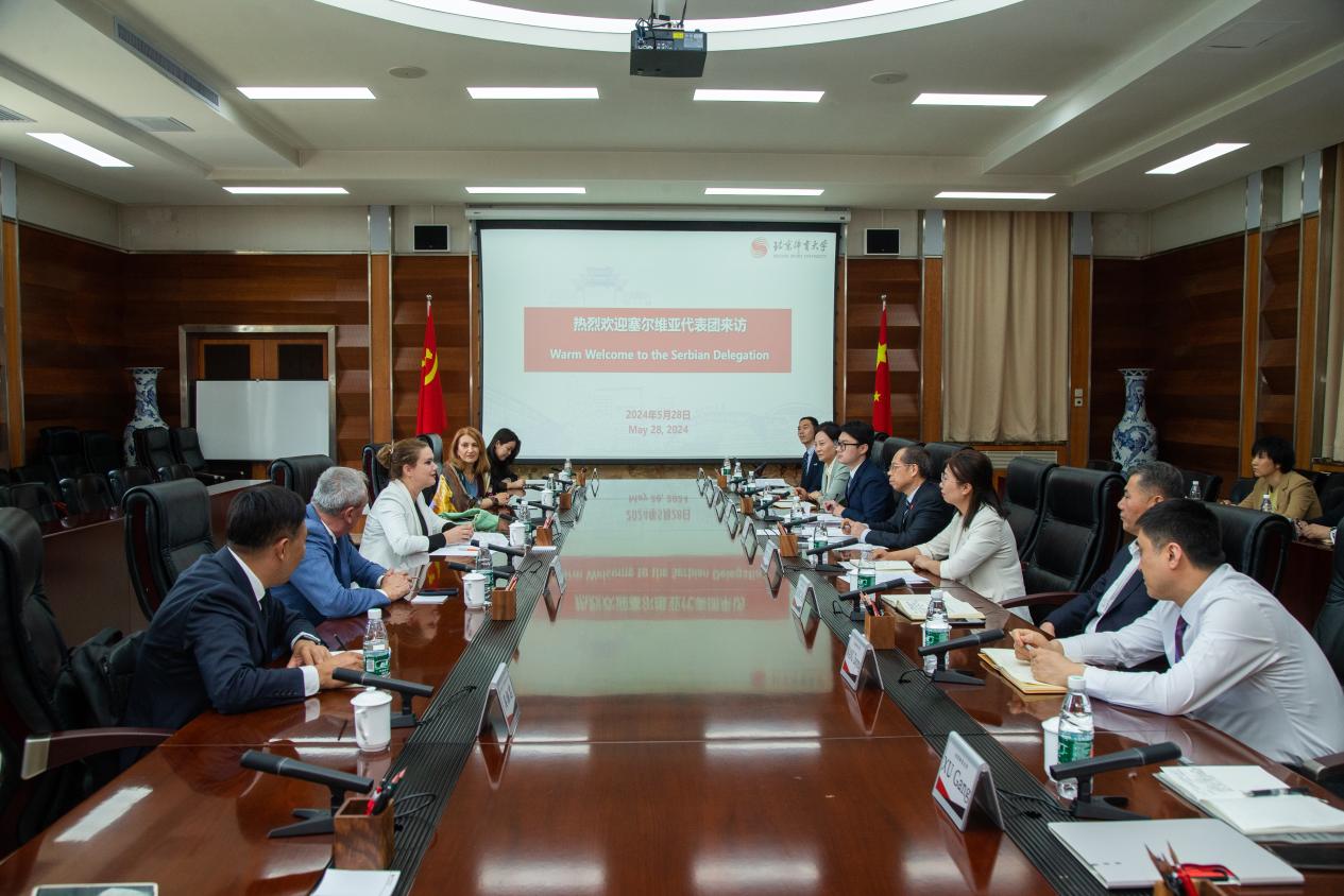 f0ebeb688b364a7cb5605ba5e9e7fbd7